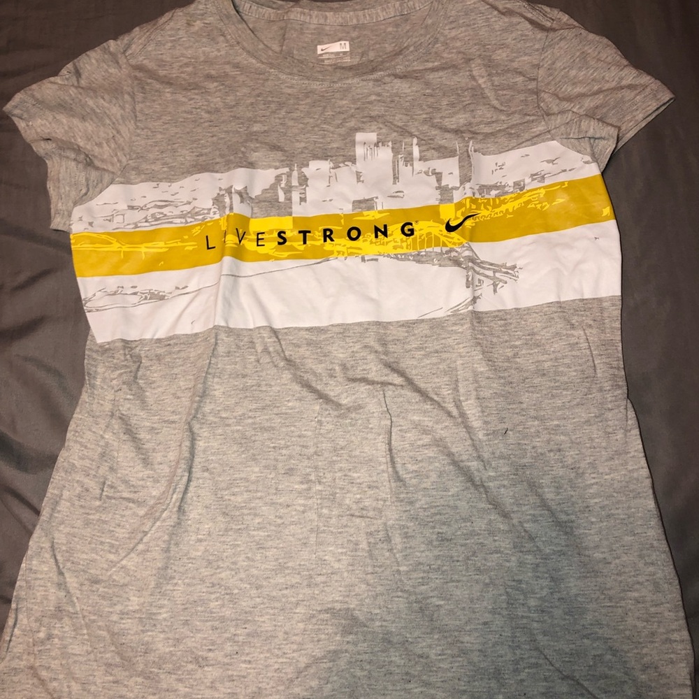 Live strong Nike T-shirt
